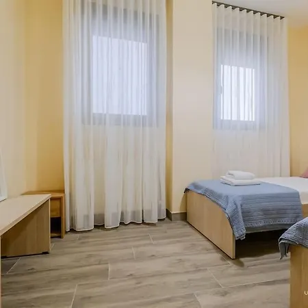 D&s Cozy Apartment, With 2 Bedrooms